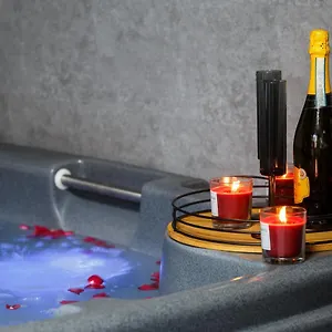 Riverside With Jacuzzi! , Sheffield United Kingdom
